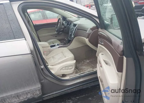 2011 Cadillac Srx Luxury Collection z USA, uszkodzony, nr VIN 3GYFNDEY0BS680571